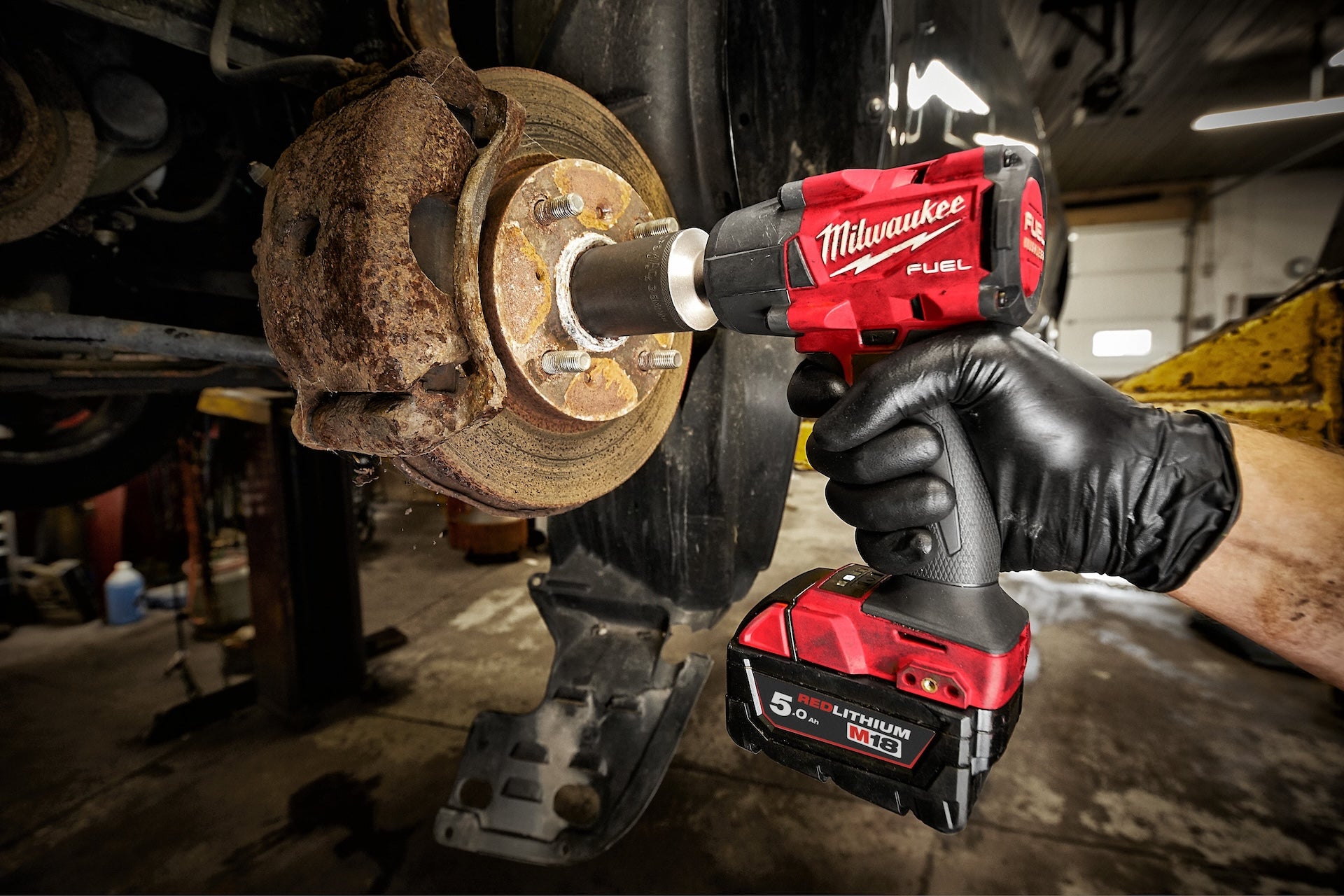 M18 FUEL™ ½″ mid-torque impact wrench with friction ring